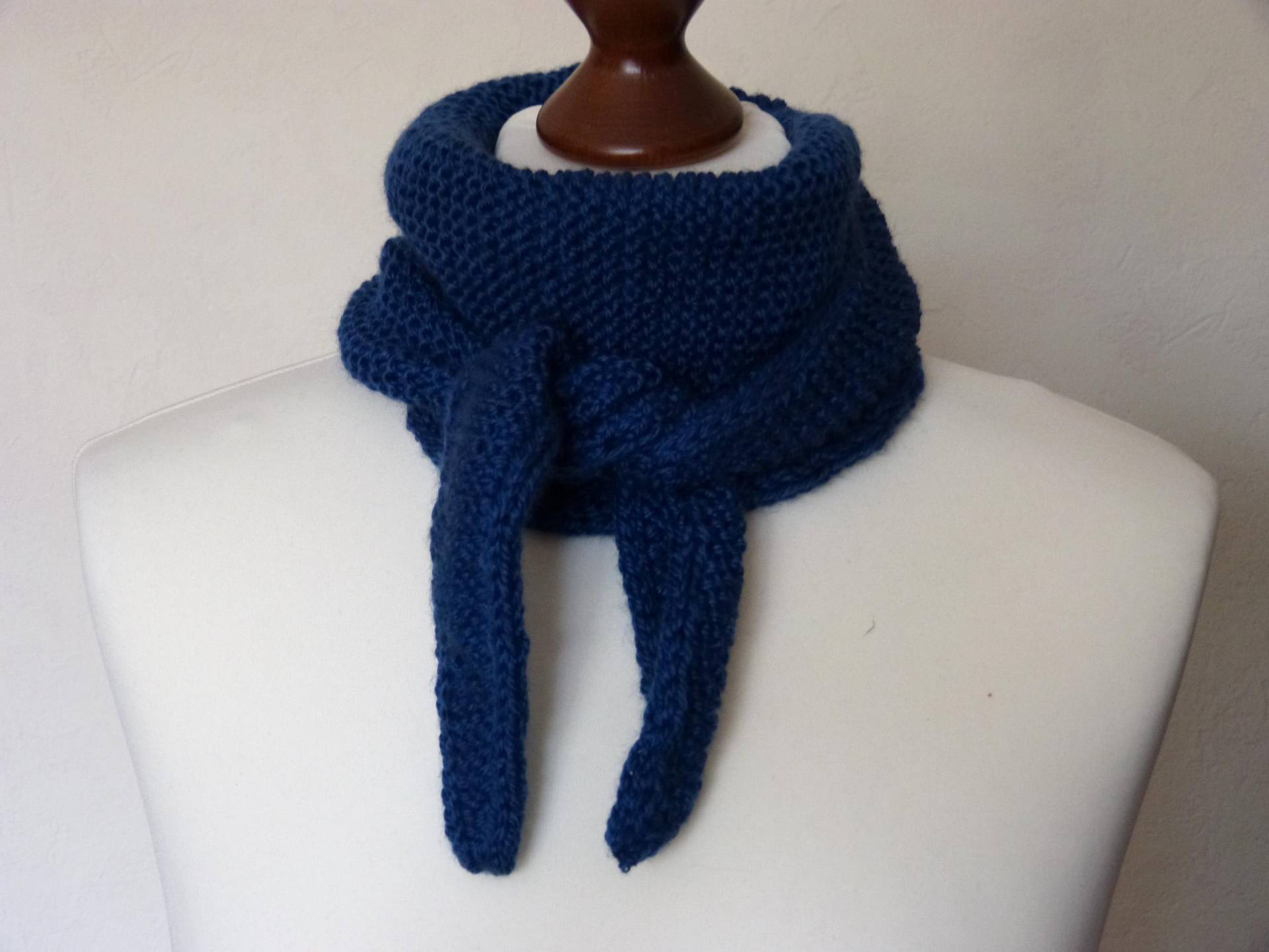 Mini Tuch - Blau Kleines Handgestrickt Sophie Schal Mini Tuch - Blau Kleines Handgestrickt Sophie Schal von aXsili