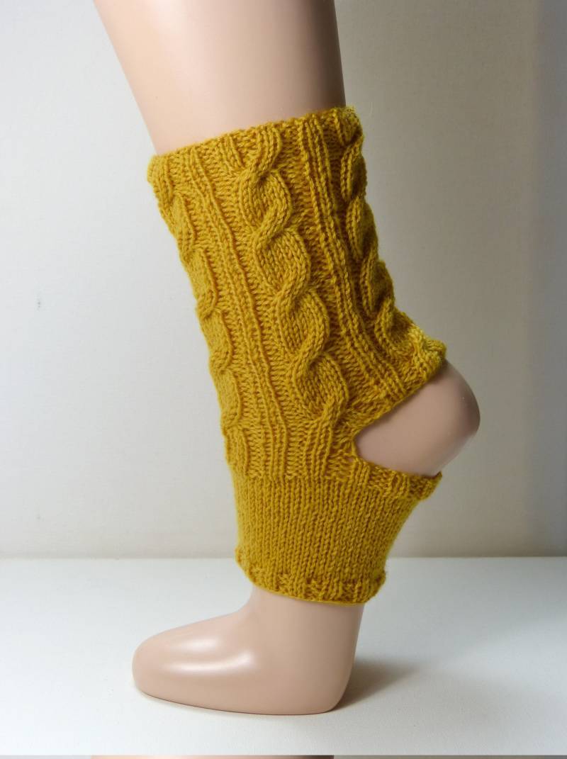 Yogasocken - Gr. 37-39 Senffarben Zopfmuster Pilates Yoga Socken von aXsili