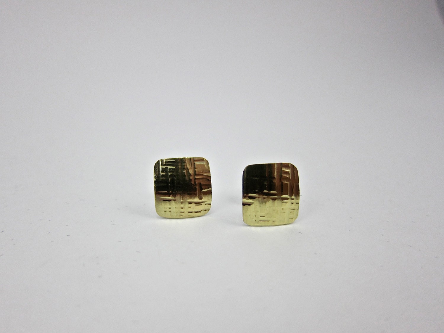 18K Gold Quadrat Ohrstecker Bi-Metall Ohrringe 18K Gold Quadrat Ohrstecker Bi-Metall Ohrringe von aatelierandrea