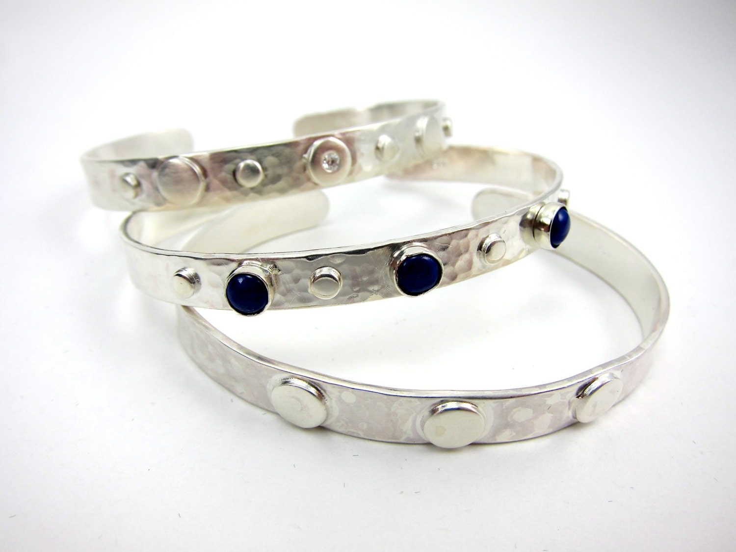 925 Silber Und Lapis Manschettenarmband, Verstellbar 925 Silber Und Lapis Manschettenarmband, Verstellbar von aatelierandrea