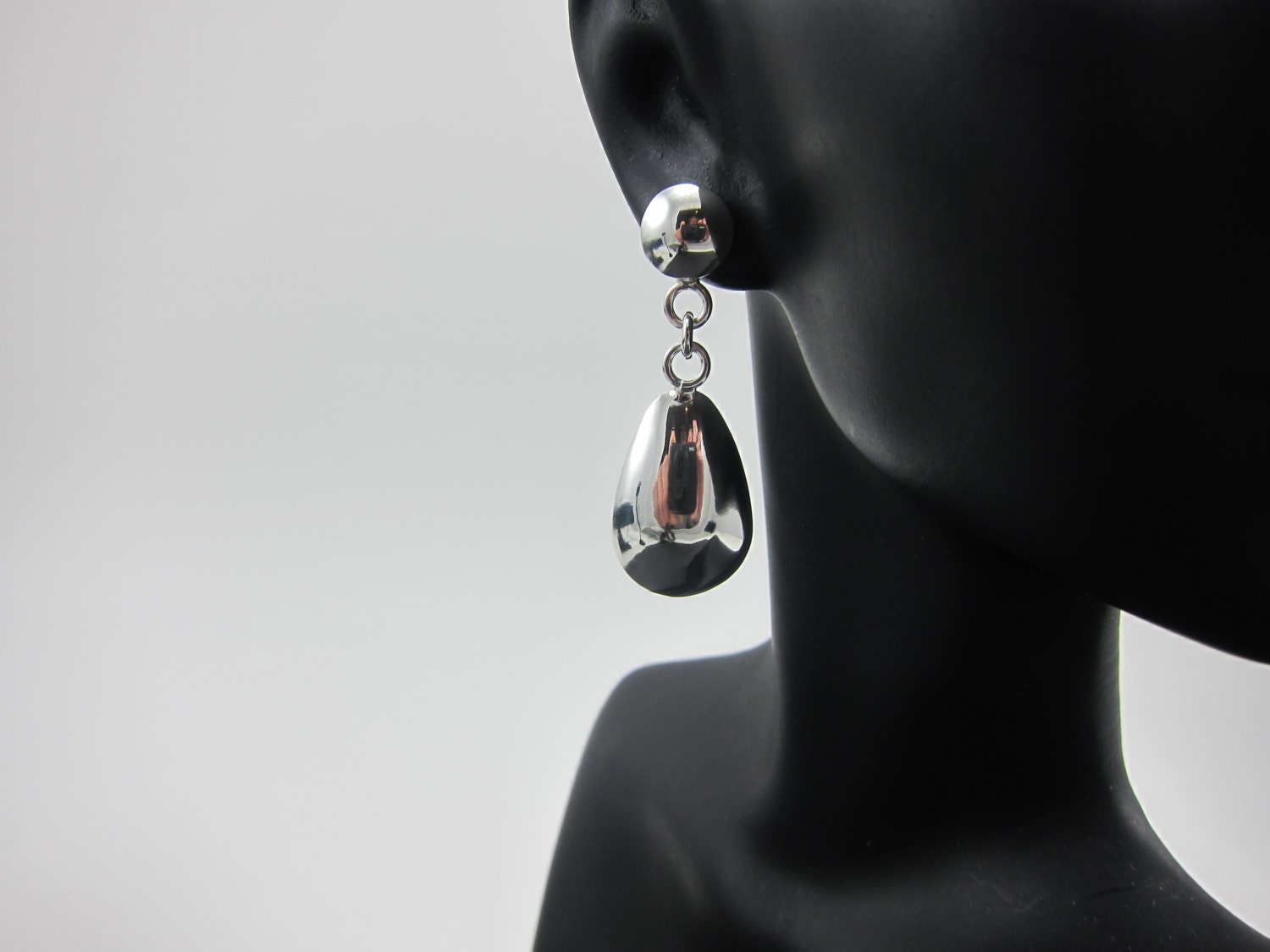 Geschmiedete Sterling Silber Teardrop Ohrringe Polierter Schmuck Geschmiedete Sterling Silber Teardrop Ohrringe Polierter Schmuck von aatelierandrea
