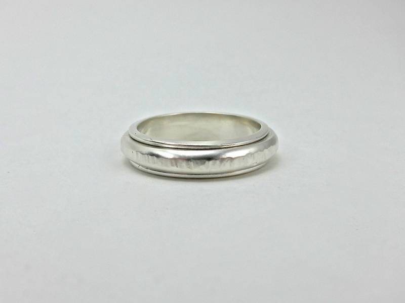 sterling Silber Ehering, Gehämmerter Ring, Elegant, Zeitlos sterling Silber Ehering, Gehämmerter Ring, Elegant, Zeitlos von aatelierandrea