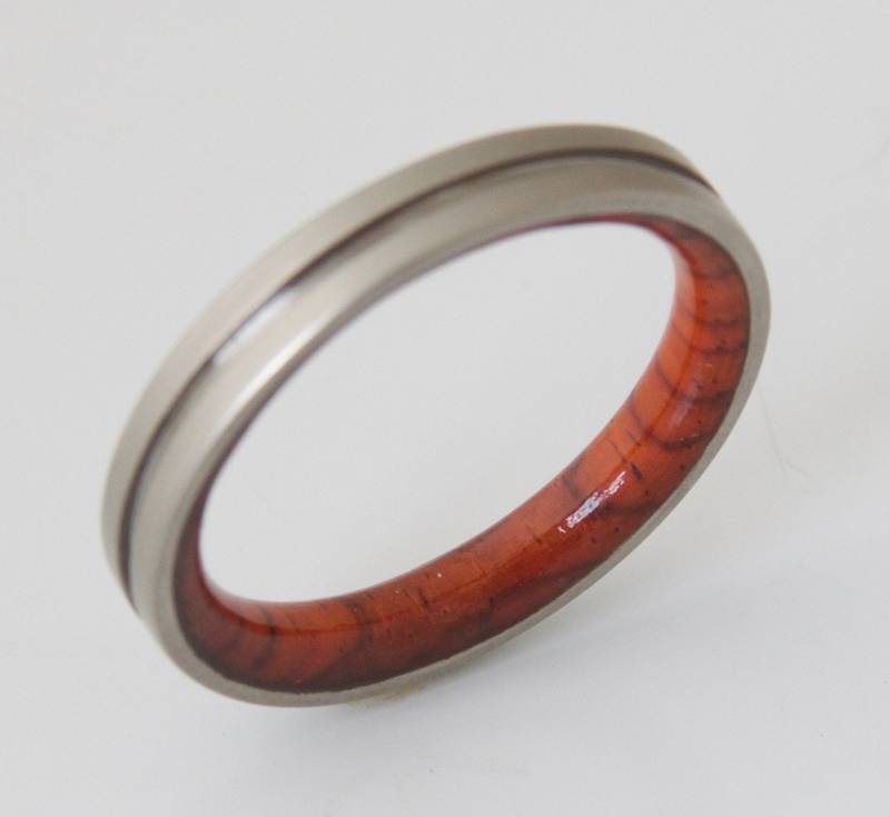 Cocobolo Holz Titan Ehering Comfort Fit Gebürsteter Ring von aboutjewelry