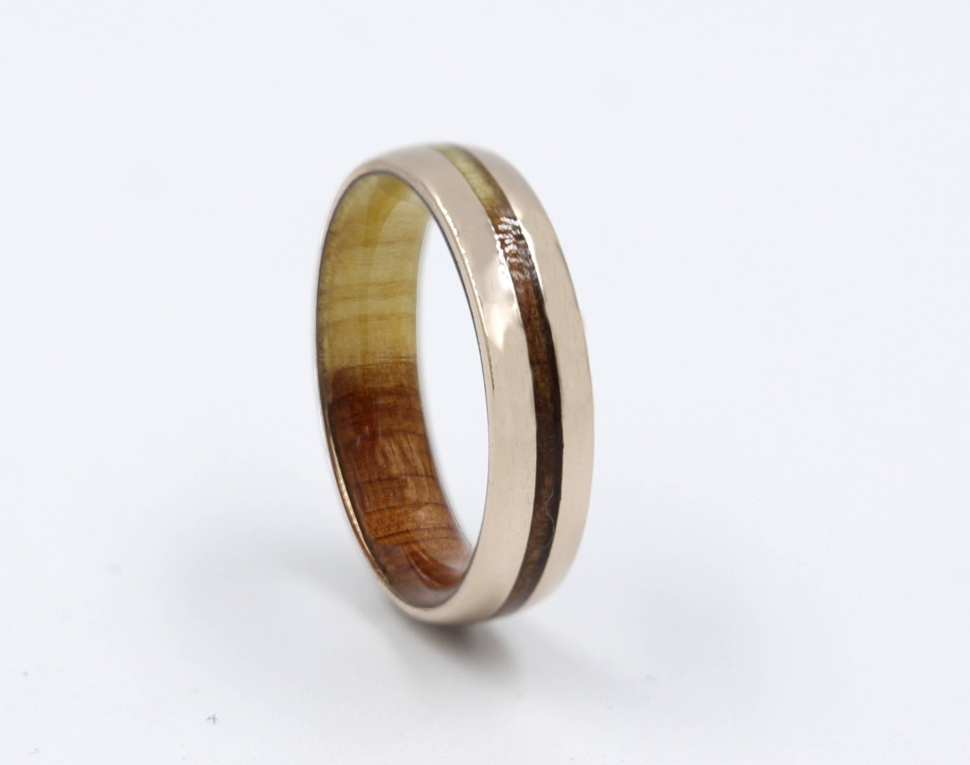 Versilberter Ehering Trauring Aus Geflochtener Zeder Gehämmert Und Geschnitzt von aboutjewelry