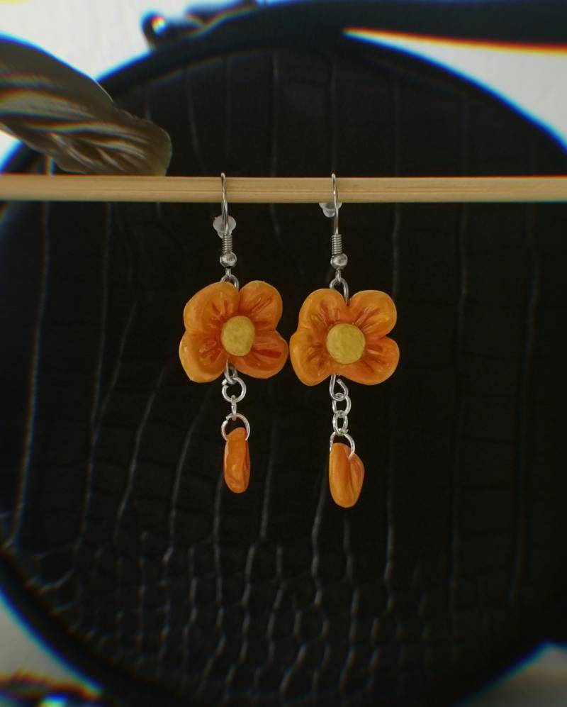 Handgemachte Fimo Blumen Orange Hängend, Für Blumenmädchen - Polymer Clay von abunnydanceshop