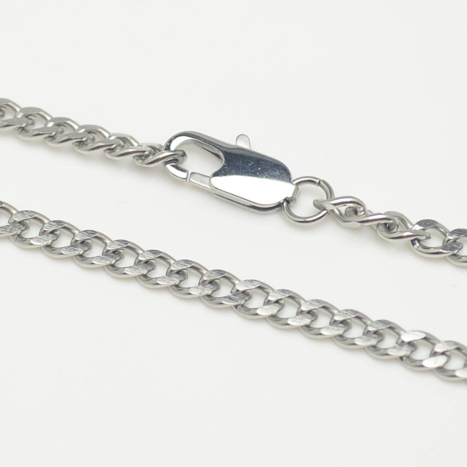 Halskette 50 cm X 4, 5 Mm Edelstahl Panzerkette Karabiner Silber Kette Halskette 50 cm X 4, 5 Mm Edelstahl Panzerkette Karabiner Silber Kette von abverkaufSoldout
