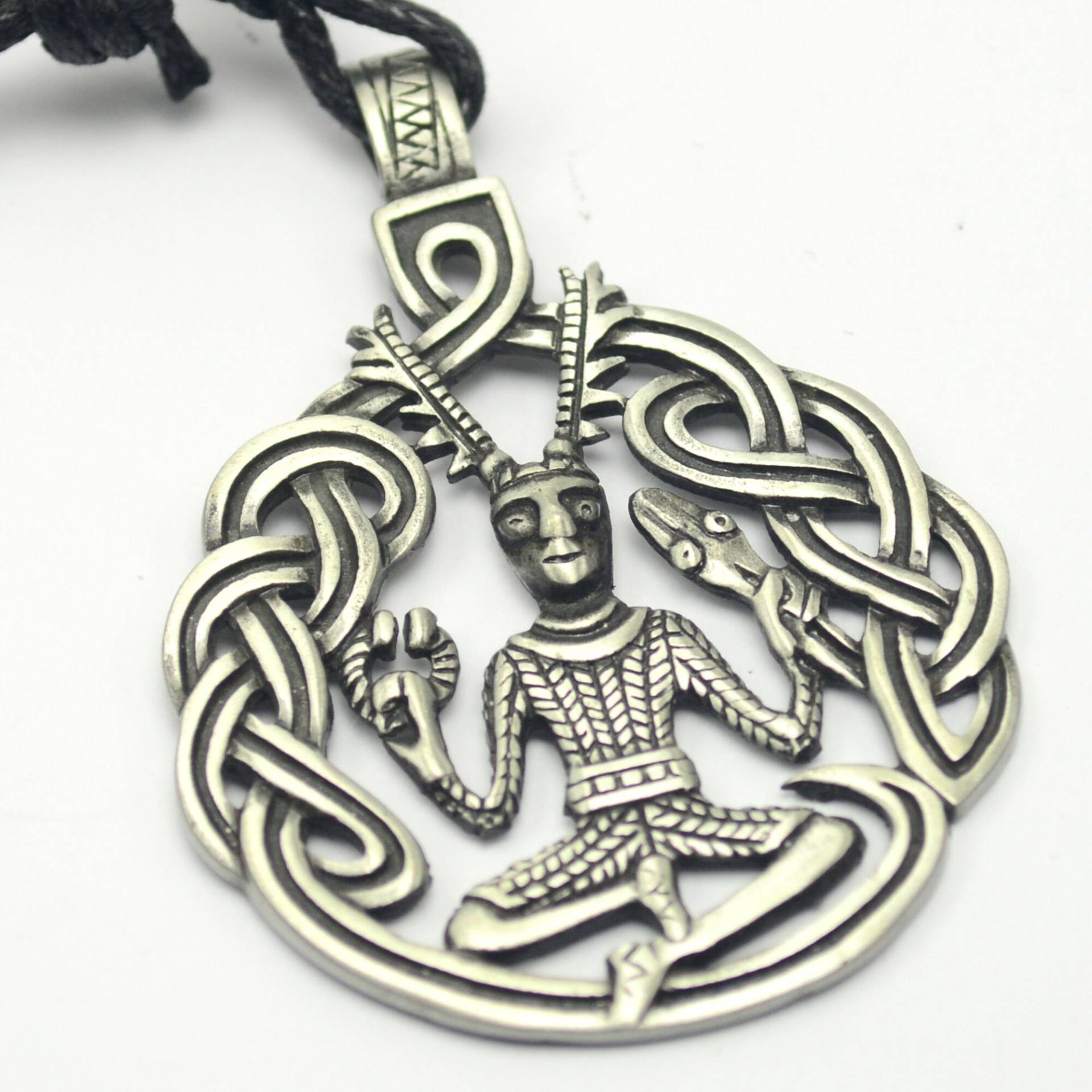Kelten Anhänger Mit Unendlichen Knoten Aus Zinn von abverkaufSoldout