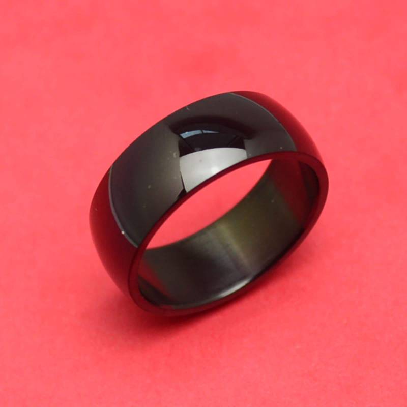 Ring Schwarz Glänzend 8 Mm Breit Edelstahl Polierfehler B-Ware Abverkauf Sold Out von abverkaufSoldout
