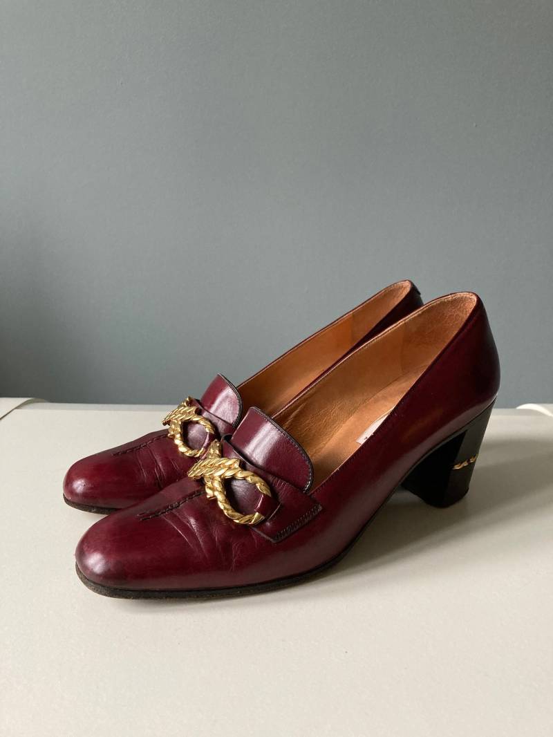 Céline 1970Er Bordeaux Rote Leder Pumps, Goldene Details/Eu 36, 5 von acapulco78vintage