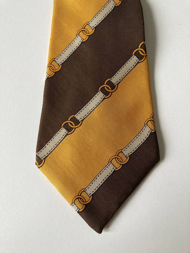 Hermès 1970Er Braun Gelb Streifen Seidenkrawatte/Einheitsgröße Hermès 1970Er Braun Gelb Streifen Seidenkrawatte/Einheitsgröße von acapulco78vintage