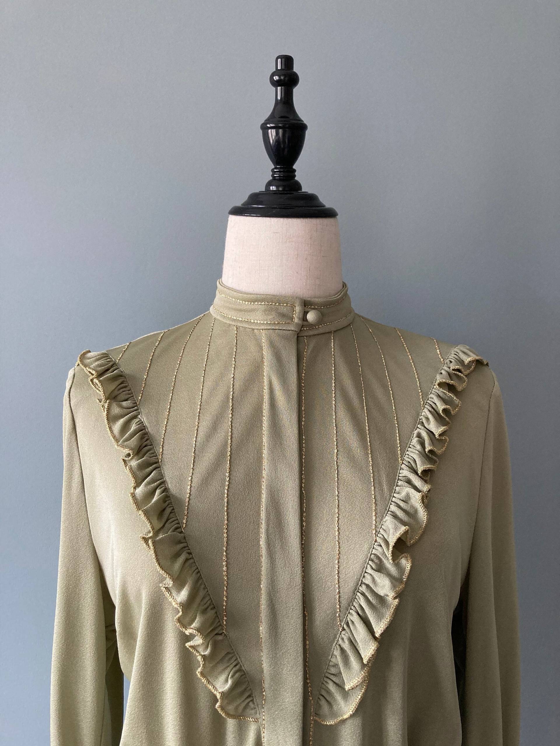 Werner Graumann 70Er Jahre Olivkleid, Lurex Details Und Gürtel/Klein - Mittel Werner Graumann 70Er Jahre Olivkleid, Lurex Details Und Gürtel/Klein - Mittel von acapulco78vintage