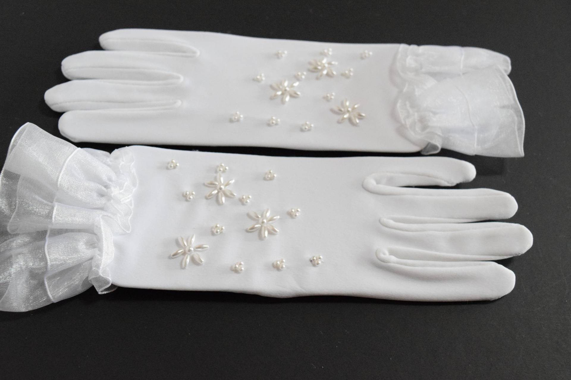 Kinder Weiße Matte Satin Stretch Handschuhe Perle Verzierungen Erstkommunion Blumenmädchen Cosplay Tea Party von accessorytoawedding