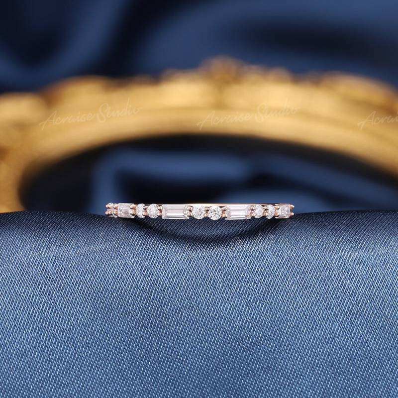 Baguette Hochzeitsband Rosegold Diamant Ring Vintage Verlobungsring Stapelring Unikat Halb Ewigkeit Brautring Geschenk Für Frauen von acraisejewelry