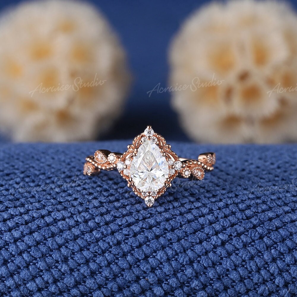 Birnenförmige Moissanite Verlobungsring Vintage Ehering Rose Gold Einzigartiger Milgrain Ring Diamant Cluster Versprechen Für Frauen von acraisejewelry