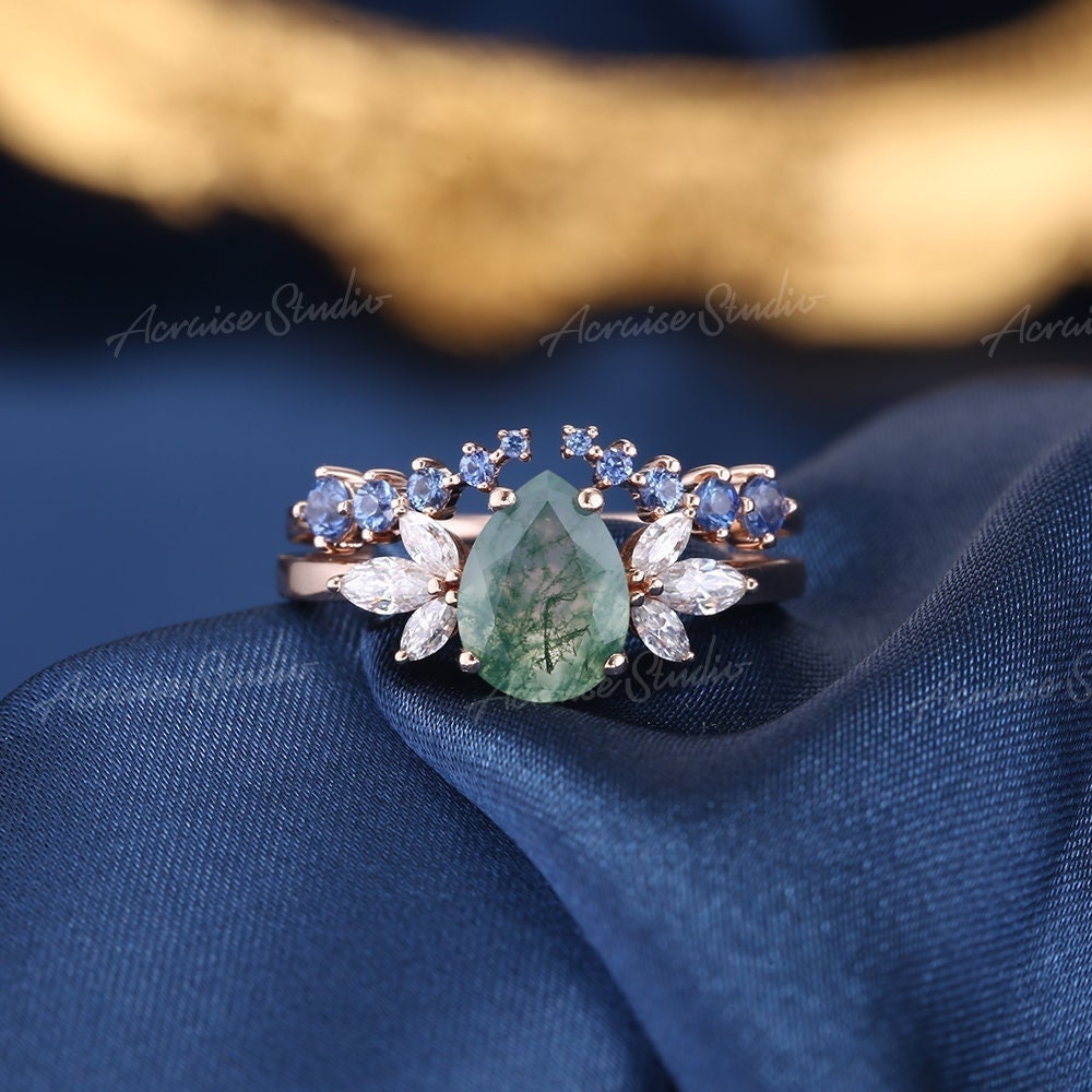 Einzigartige Natürliche Moosachat Verlobungsring Set Rose Gold Birne Grün Achat Hochzeit Ring Sapphire Gebogen Ehering Benutzerdefinierte Ringe von acraisejewelry