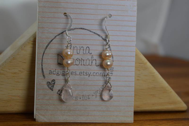 Hellrosa Süßwasserperlen Mit Rosenquarz Briolette Ohrringe. Sterling Silber, Vergoldetes Messing. Handarbeit, Draht Gewickelt, Edelstein von adgiggles