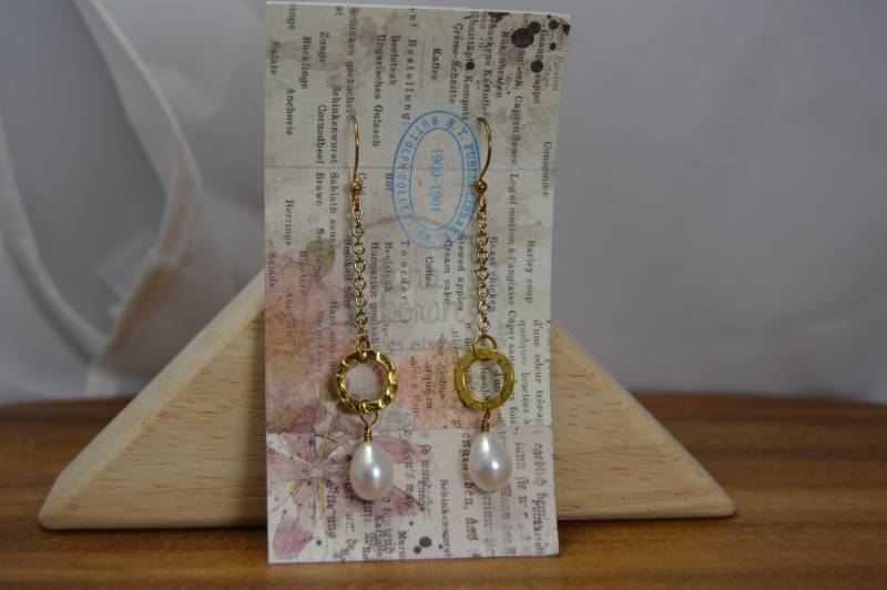 Tropfenförmige Süßwasserperlen Ohrringe Aus Vergoldetem Messing. Handgemacht, Draht Gewickelt, Brautschmuck, Hochzeit, Brautjungfernschmuck, Juni von adgiggles