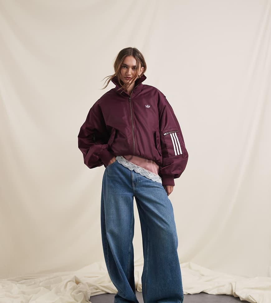 adidas Originals x ASOS - Bomberjacke in Burgunderrot von adidas Originals x ASOS