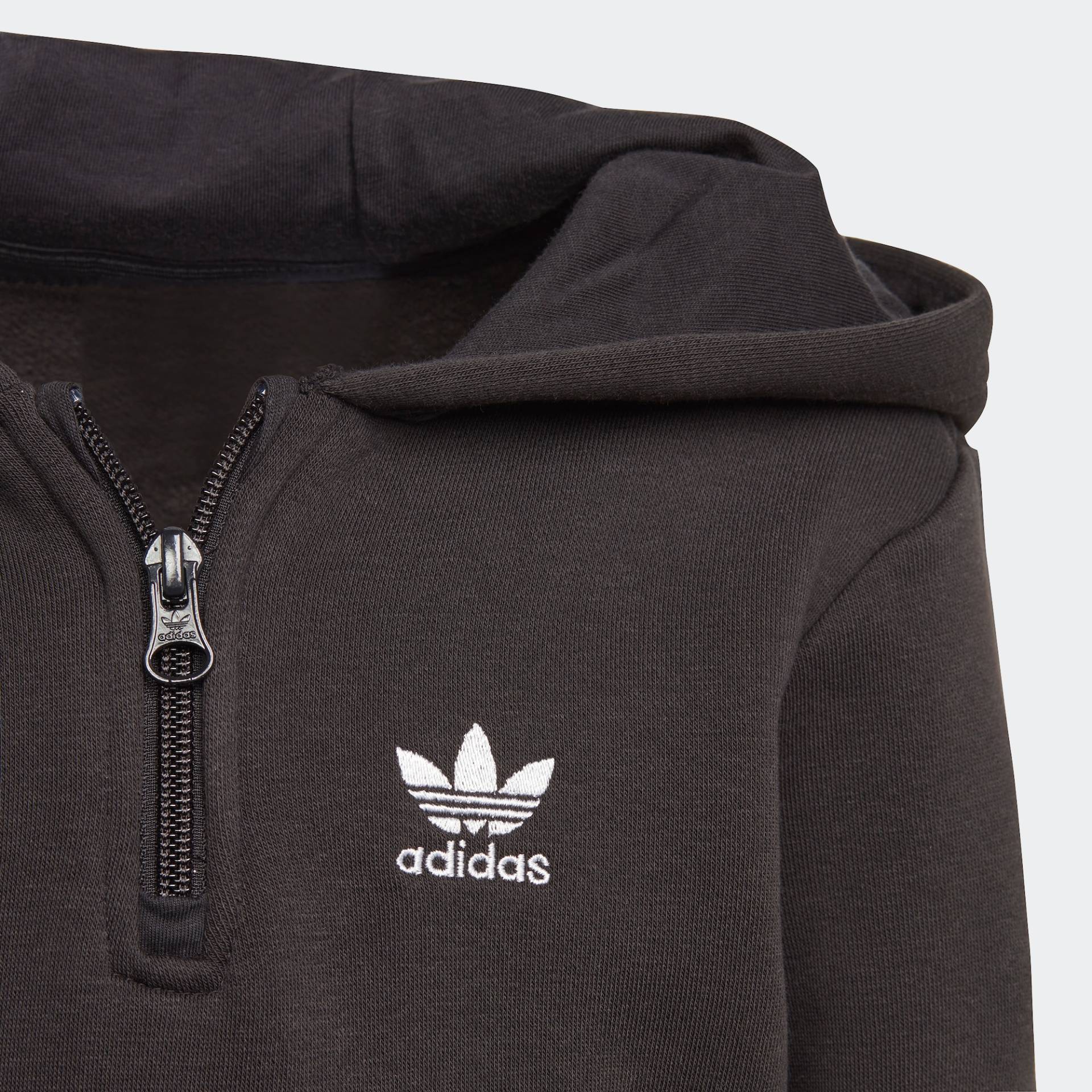 Set von adidas Originals