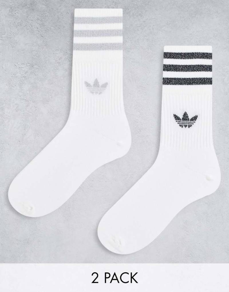 adidas Originals - 2er-Pack mittelhohe Glitzer-Socken in Weiß/Silber adidas Originals - 2er-Pack mittelhohe Glitzer-Socken in Weiß/Silber von adidas Originals