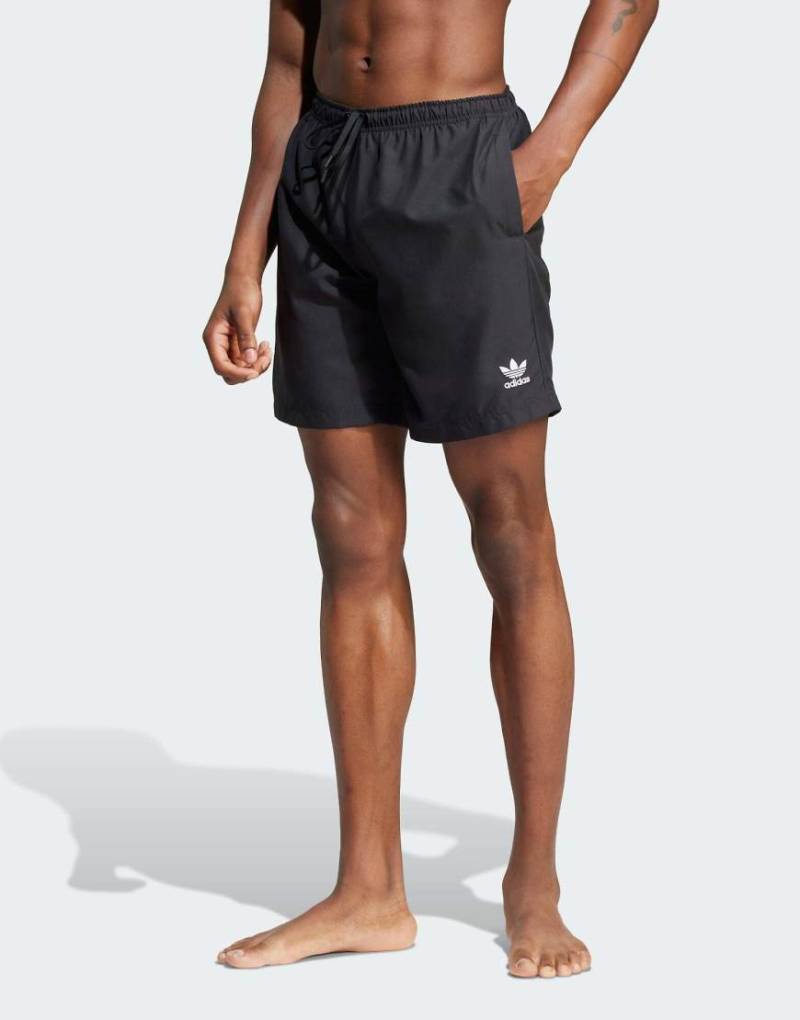 adidas Originals - Adicolor - Badeshorts in Schwarz, 8 Zoll Schrittlänge von adidas Originals