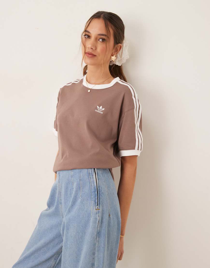 adidas Originals - Adicolor Classics - T-Shirt in Braun mit den drei Streifen von adidas Originals