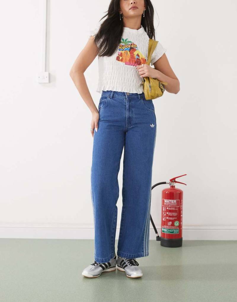 adidas Originals - Adicolor - Jeans im 90er-Stil in Blau von adidas Originals