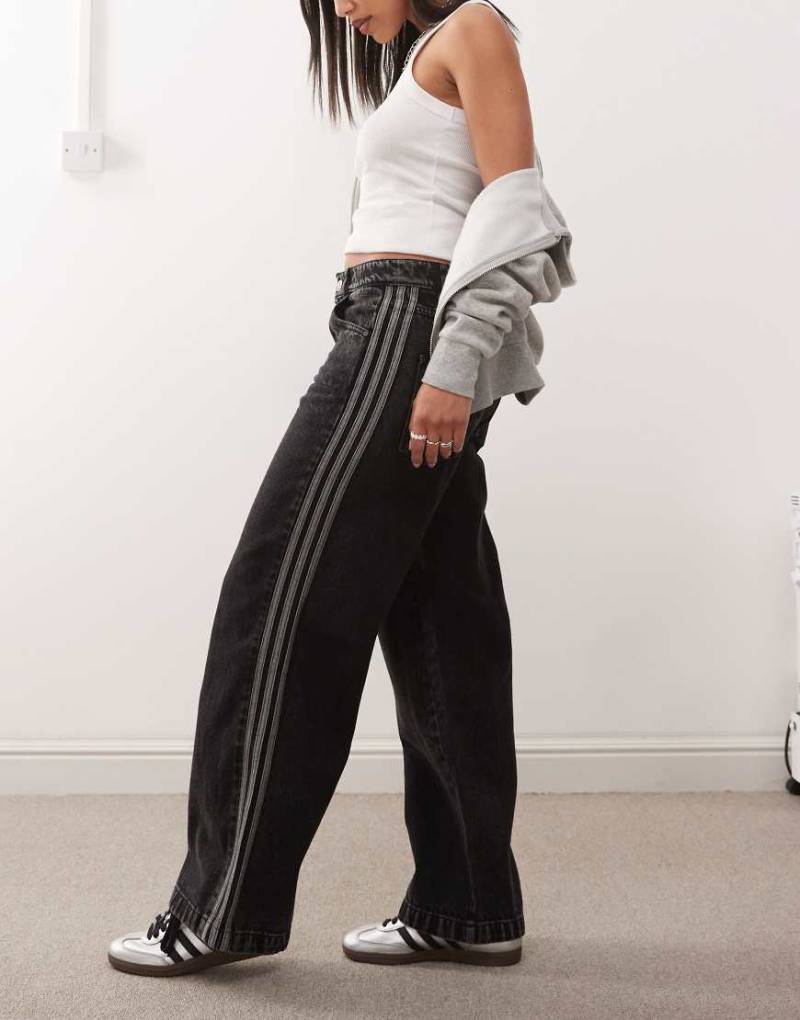 adidas Originals - Adicolor - Jeans im 90er-Stil in Schwarz von adidas Originals