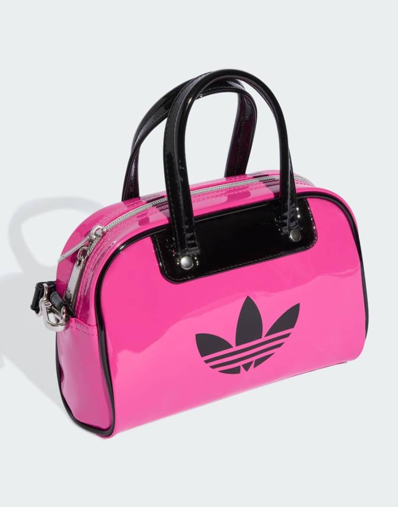 adidas Originals - Adicolor - Kleine Bowling-Tasche in Rosa von adidas Originals