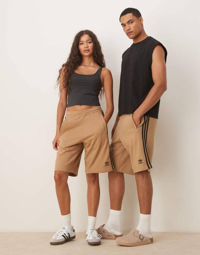 adidas Originals - Adicolor - Shorts in Beige mit den 3 Streifen-Neutral von adidas Originals