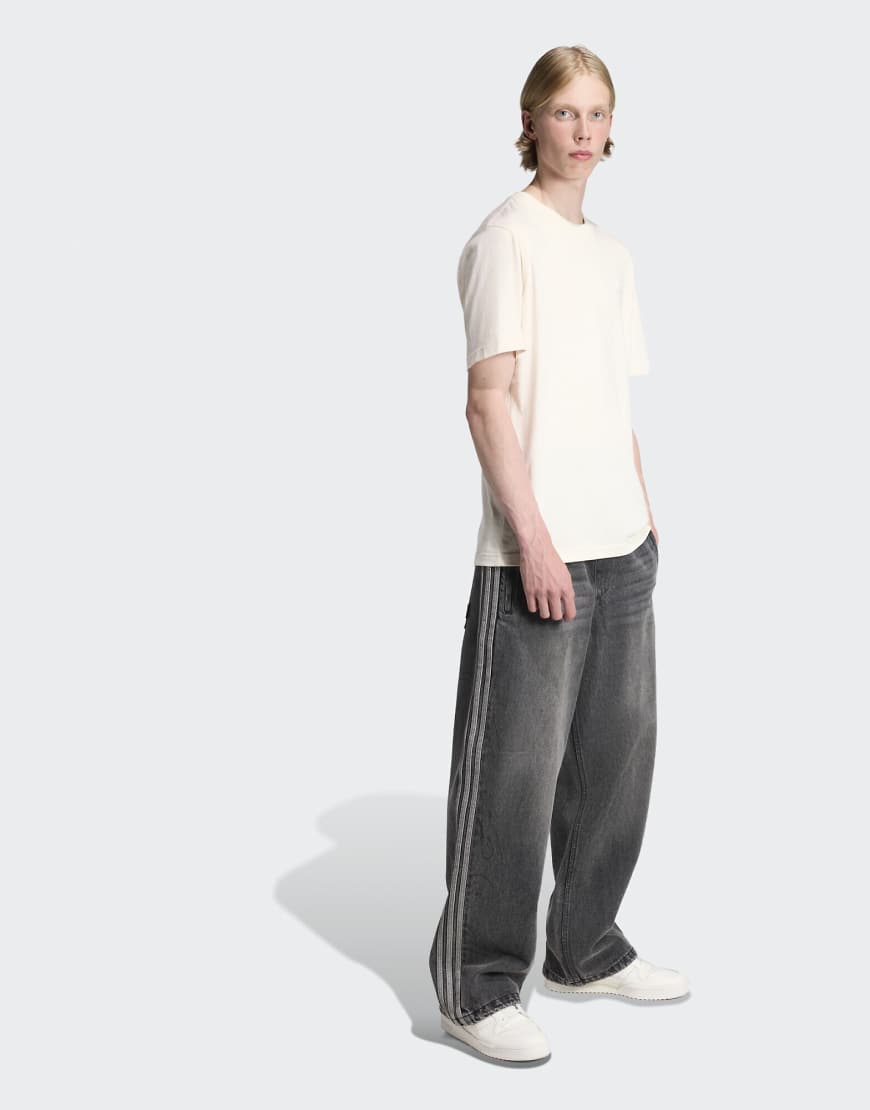 adidas Originals - Adilenium Season 4 Teamgeist - Jogginghose aus Denim in Schwarz von adidas Originals