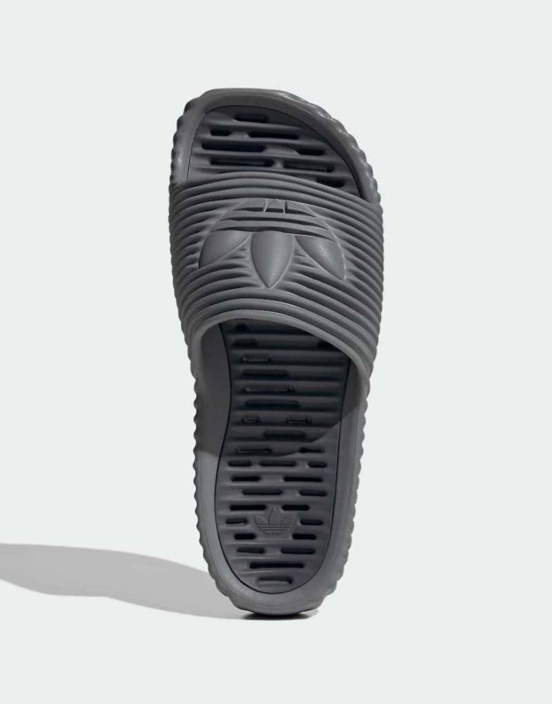 adidas Originals - Adilette 25 - Sandalen in Grau von adidas Originals