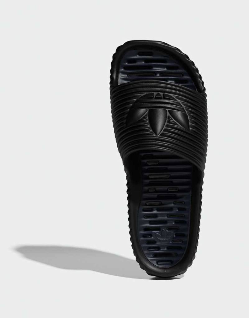 adidas Originals - Adilette 25 - Sandalen in Schwarz von adidas Originals