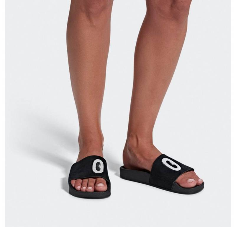 adidas Originals Adilette "Cartoon" W - Core Black / Ftwr White Badesandale von adidas Originals