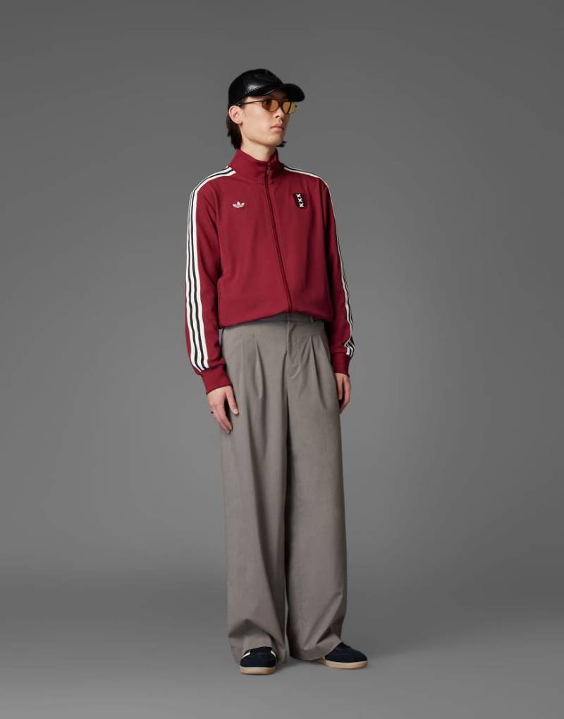 adidas Originals - Ajax Amsterdam Anniversary - Trainingsoberteil in Team-College-Burgunderrot 2 adidas Originals - Ajax Amsterdam Anniversary - Trainingsoberteil in Team-College-Burgunderrot 2 von adidas Originals