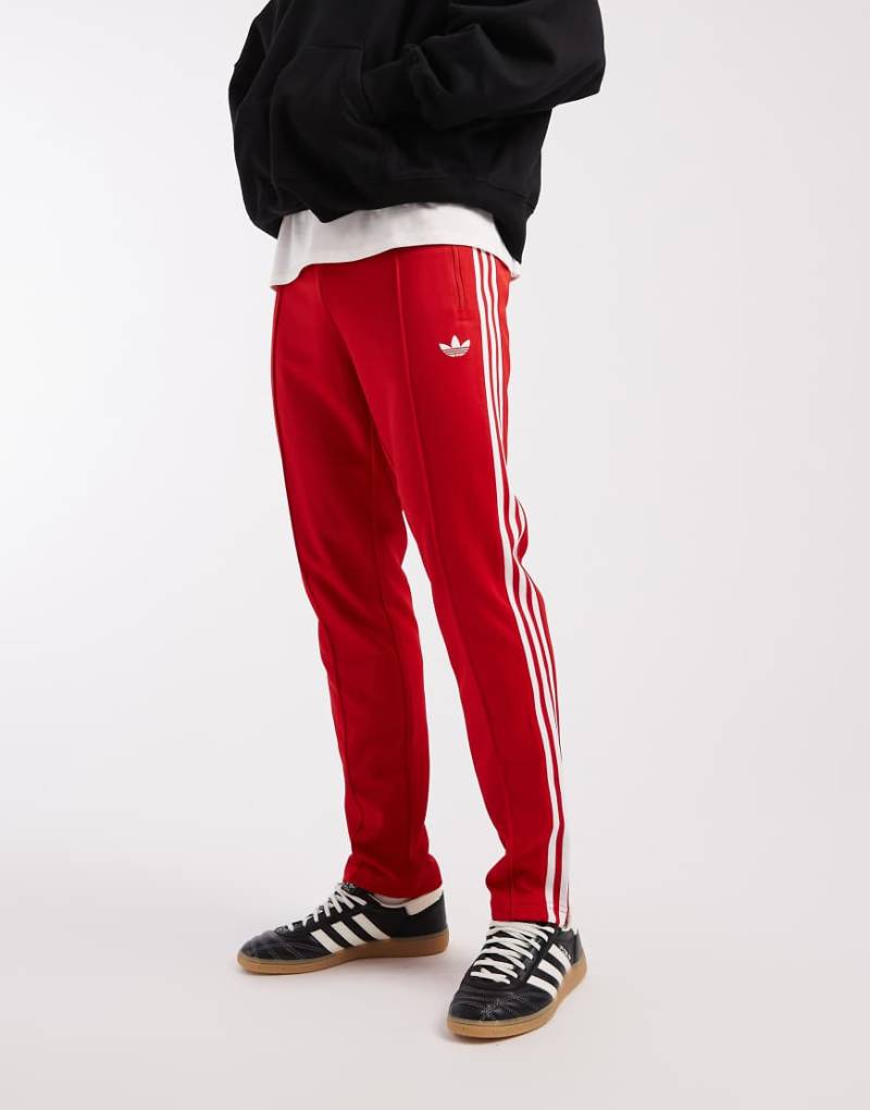 adidas Originals - Classic - Trainingshose in Better Scarlet-Rot von adidas Originals