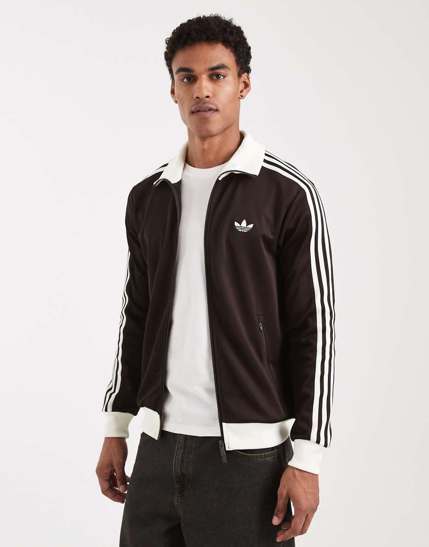 adidas Originals - Classic - Trainingsjacke in Aurora Coffee/Wollweiß-Brown von adidas Originals