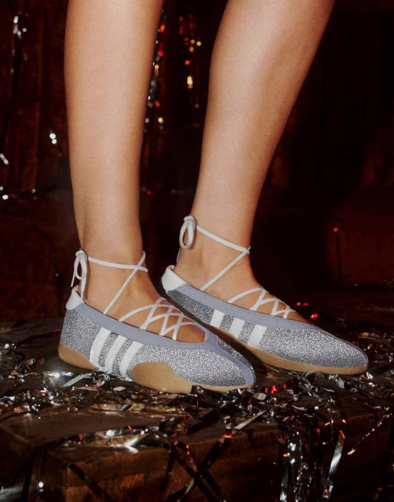 adidas Originals - Disco Taekwondo Mei - Ballerina-Sneaker in glitzerndem Silber, exklusiv bei ASOS von adidas Originals