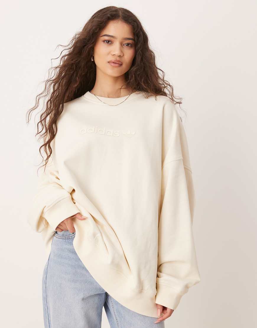 adidas Originals - Essentials - Oversize-Sweatshirt in Creme mit linearem Logo und Rundhalsausschnitt-Weiß adidas Originals - Essentials - Oversize-Sweatshirt in Creme mit linearem Logo und Rundhalsausschnitt-Weiß von adidas Originals