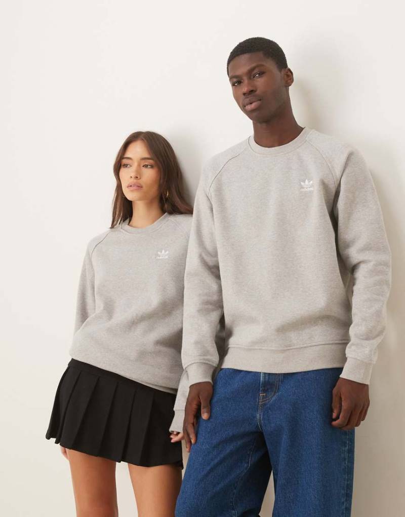adidas Originals - Essentials - Sweatshirt in Grau adidas Originals - Essentials - Sweatshirt in Grau von adidas Originals