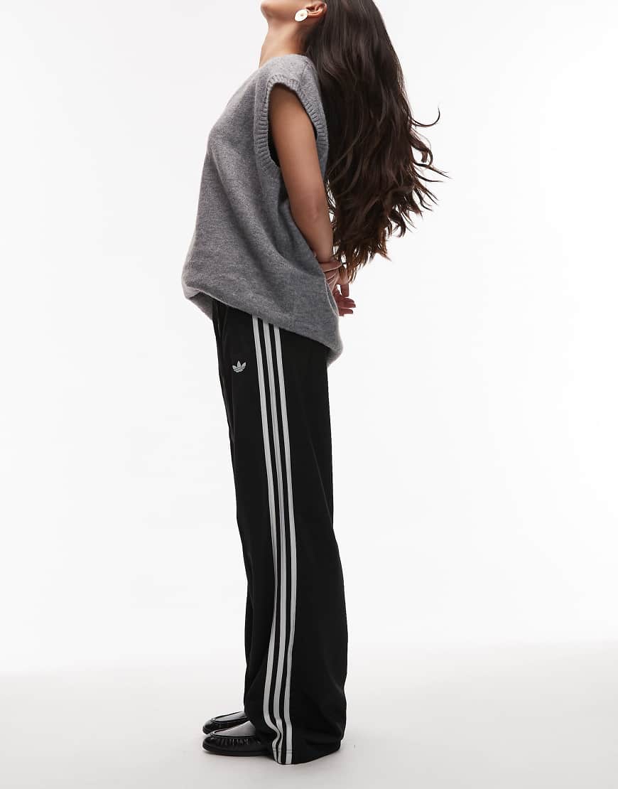 adidas Originals - Firebird - Lockere Trainingshose in Schwarz und Weiß von adidas Originals