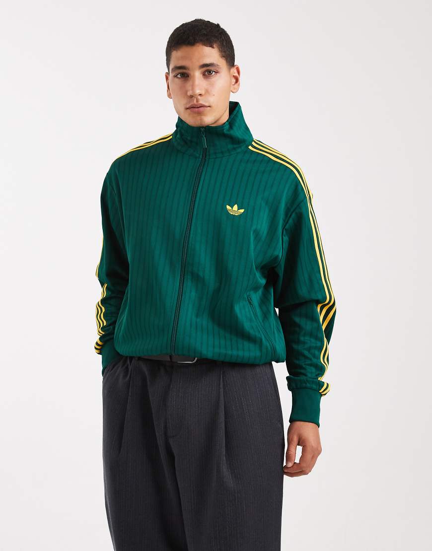 adidas Originals - Firebird - Lockere Trainingsjacke in Collegiate Grün mit Nadelstreifen von adidas Originals