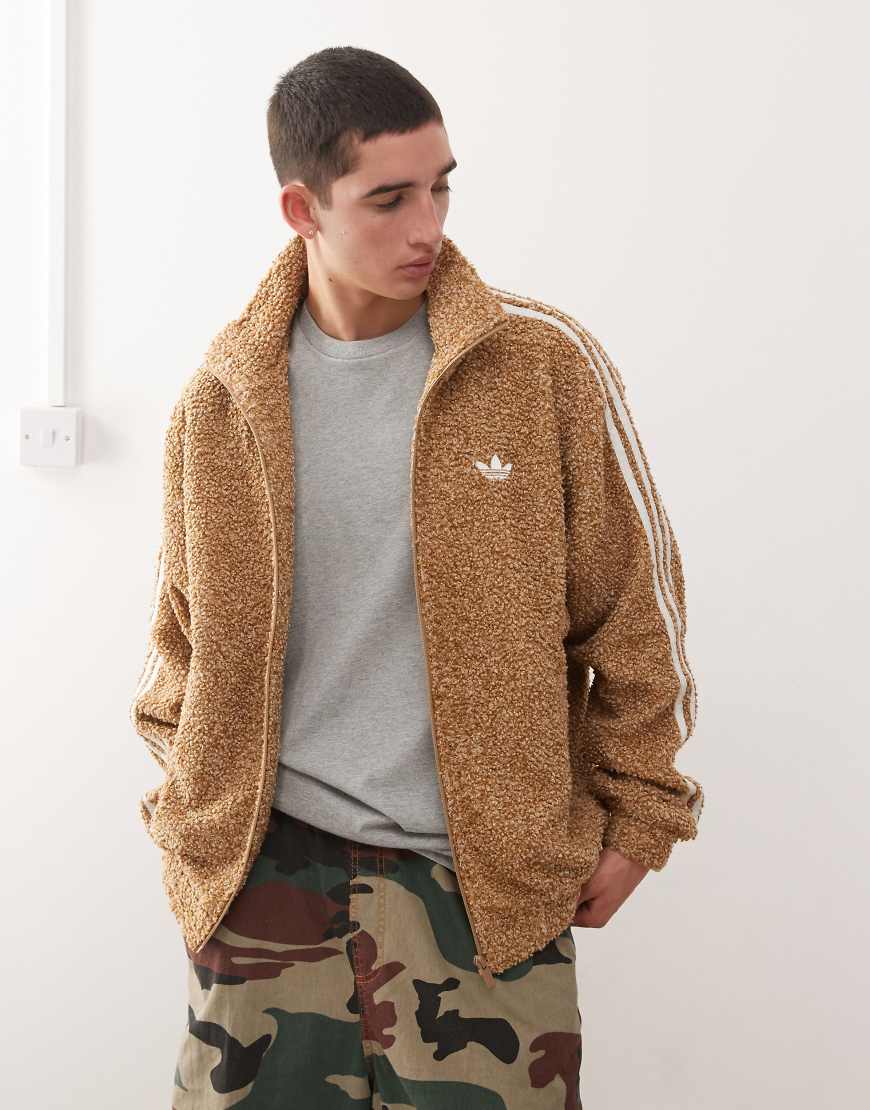 adidas Originals - Firebird - Trainingsjacke aus Bouclé in Braun-Brown von adidas Originals