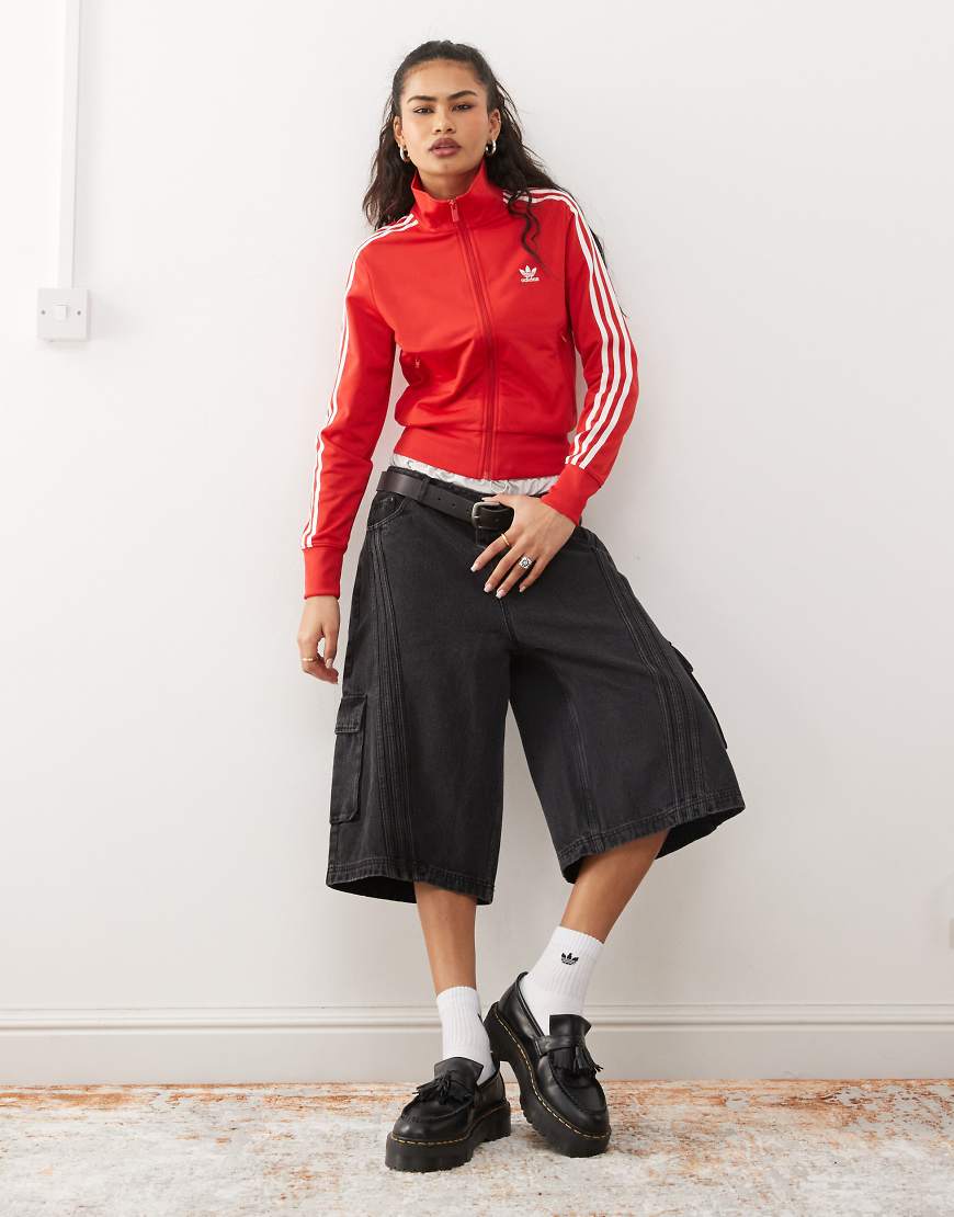 adidas Originals Firebird - Trainingsjacke in Rot adidas Originals Firebird - Trainingsjacke in Rot von adidas Originals
