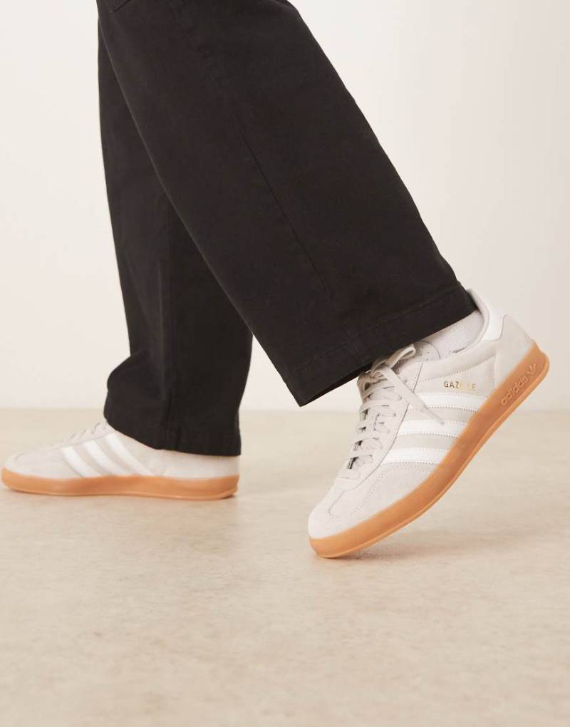 adidas Originals - Gazelle Indoor - Sneaker in Hellgrau mit Gummisohle von adidas Originals