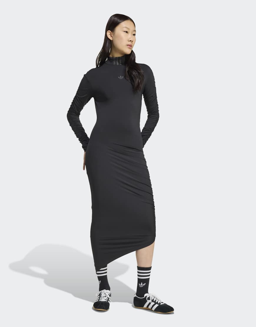 adidas Originals - Gerafftes Maxikleid in Schwarz von adidas Originals