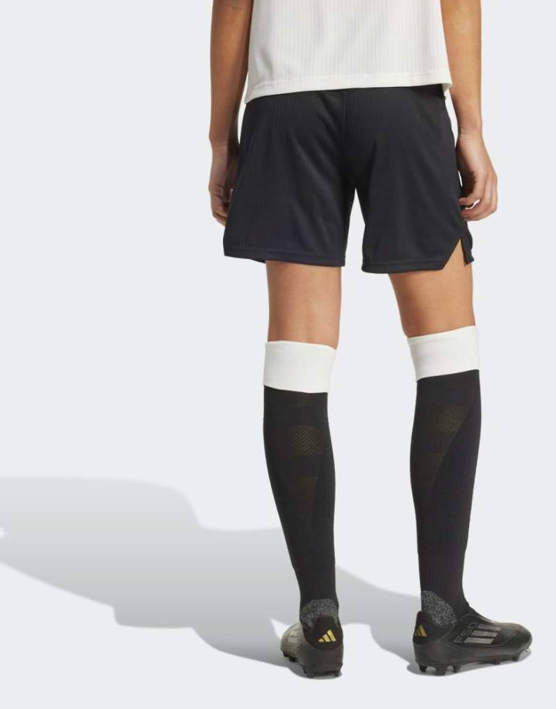 adidas Originals - Germany Anniversary - Shorts in Schwarz / Cloud White von adidas Originals