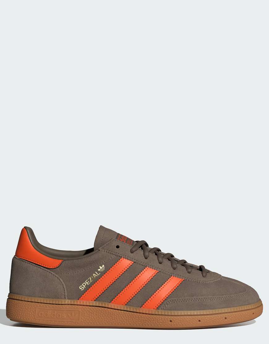 adidas Originals - Handball Spezial - Schuhe in Cargo Brown / Orange / Gold Me von adidas Originals