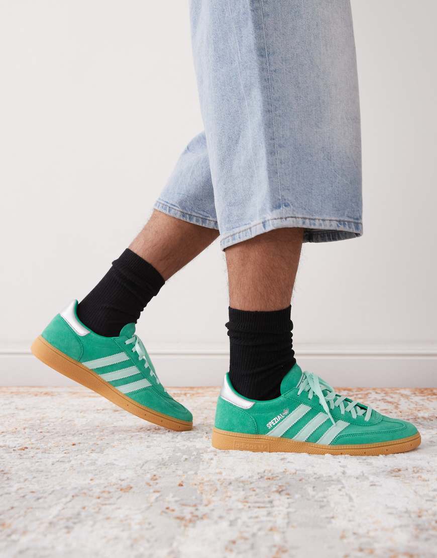 adidas Originals - Handball Spezial - Sneaker in Grün und Mintgrün von adidas Originals