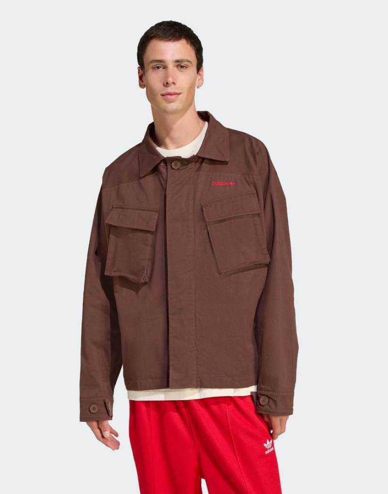 adidas Originals - Jacke in Rotbraun mit regulärer Passform-Brown von adidas Originals